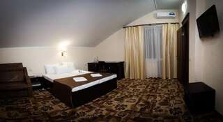 Гостиница Комплекс Luxury House Анапа Стандартный четырехместный номер-9