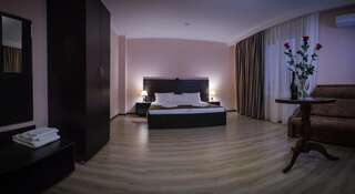 Гостиница Комплекс Luxury House Анапа Семейный номер -15