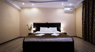 Гостиница Комплекс Luxury House Анапа Люкс с видом на море-15